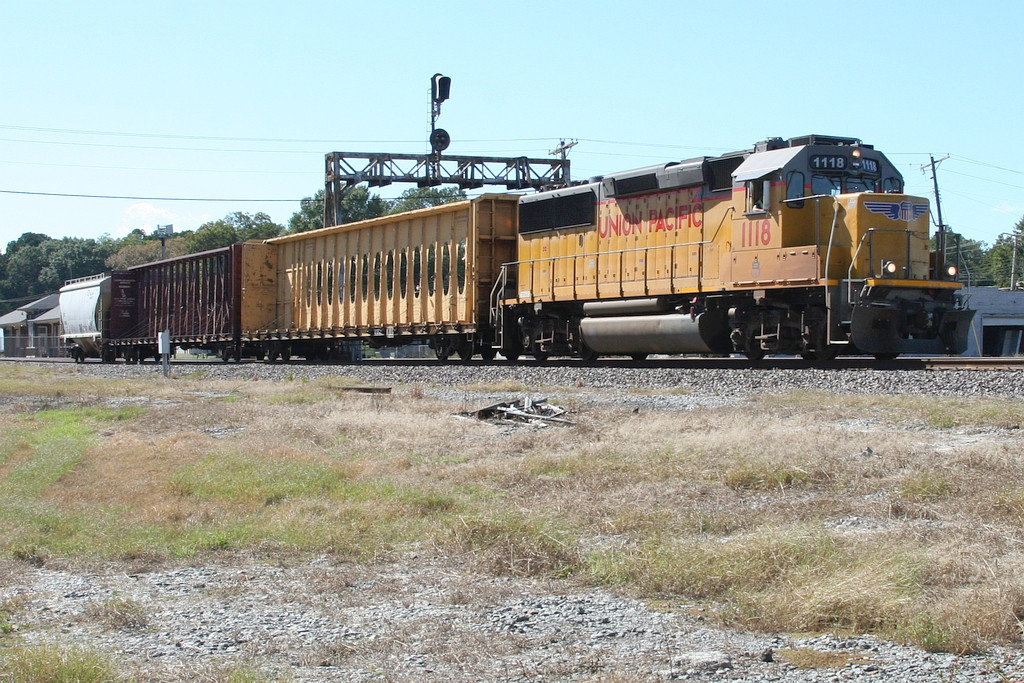 UP 1118 with Searcy turn heading back to Newport